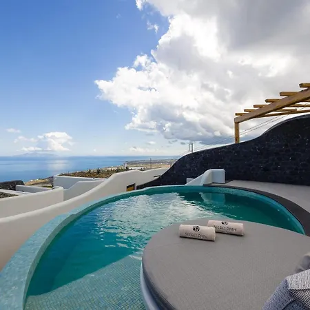 Dazzling Santorini | Sunrise | 1 Bedroom | Private Outdoor Pool & Heated Jacuzzi | Panoramic Vistas Of Aegan Sea | Imerovigli Vourvoúlos